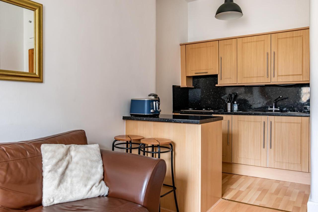 Amazing Apartments - Dalgety St - Near Holyrood Edynburg Zewnętrze zdjęcie